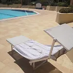 Seaview Family Apartment, Pool, Easy Access To The Sea, Near Bay 멜리에하