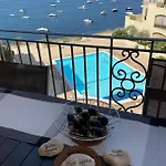 Seaview Family Apartment, Pool, Easy Access To The Sea, Near Bay 멜리에하