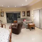 아파트 Seaview Family Apartment, Pool, Easy Access To The Sea, Near Bay *