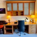 아파트 Seaview Family Apartment, Pool, Easy Access To The Sea, Near Bay 멜리에하