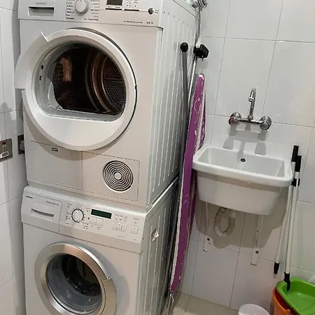 Seaview Family Apartment, Pool, Easy Access To The Sea, Near Bay