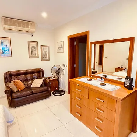 Seaview Family Apartment, Pool, Easy Access To The Sea, Near Bay Меллиеха