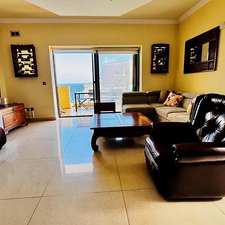 Апартаменты Seaview Family Apartment, Pool, Easy Access To The Sea, Near Bay *