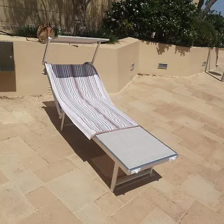 Seaview Family Apartment With Pool Near Mellieha Bay