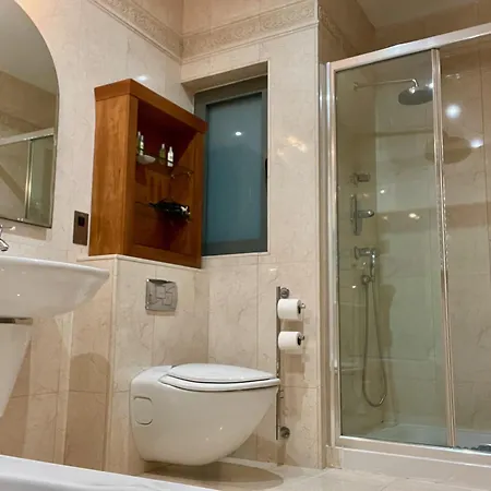 Apartman Seaview Family Apartment, Pool, Easy Access To The Sea, Near Bay *