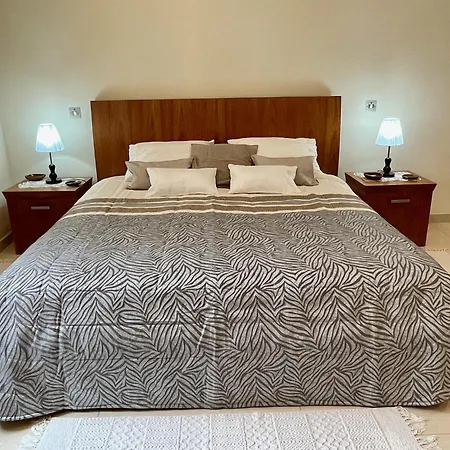 Spacious Luxurious With Seaview Apartment