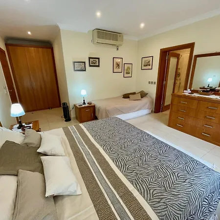 Apartment Spacious Luxurious With Seaview