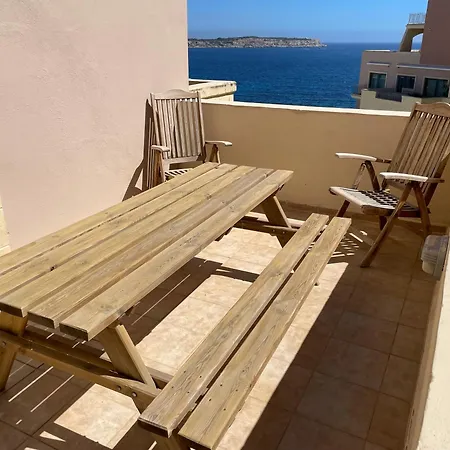 Lejlighed Seaview Family Apartment, Pool, Easy Access To The Sea, Near Bay