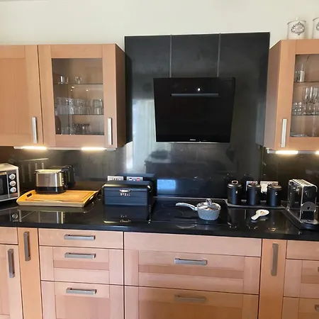 Seaview Family Apartment, Pool, Easy Access To The Sea, Near Bay * المليحة