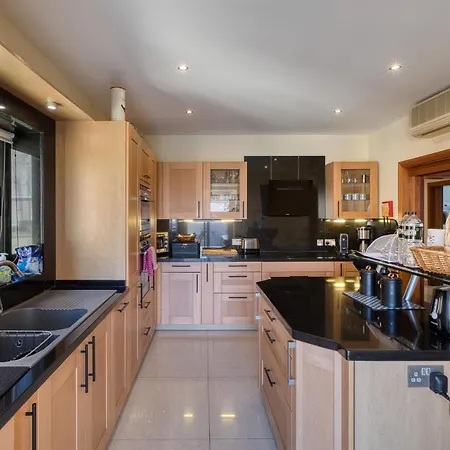 Apartman Seaview Family Apartment With Pool Near Mellieha Bay